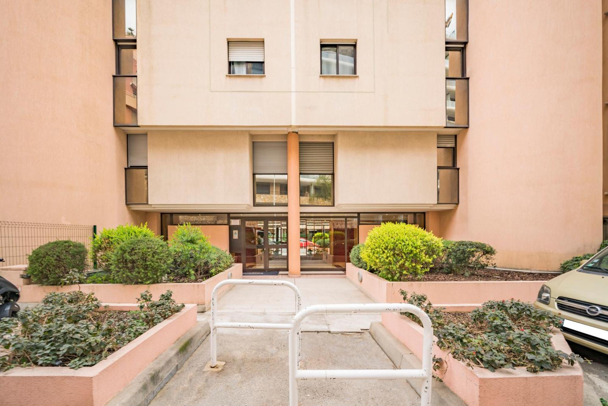 5mn Monaco - Vue mer - Parking - Piscine - BB Apartment Beausoleil Luaran gambar